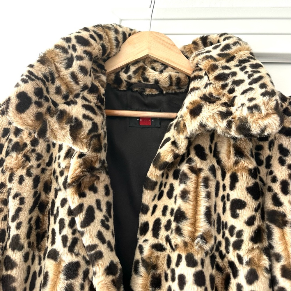 Gallery Animal Print Leopard Faux Fur Teddy Coat - Picture 5 of 9